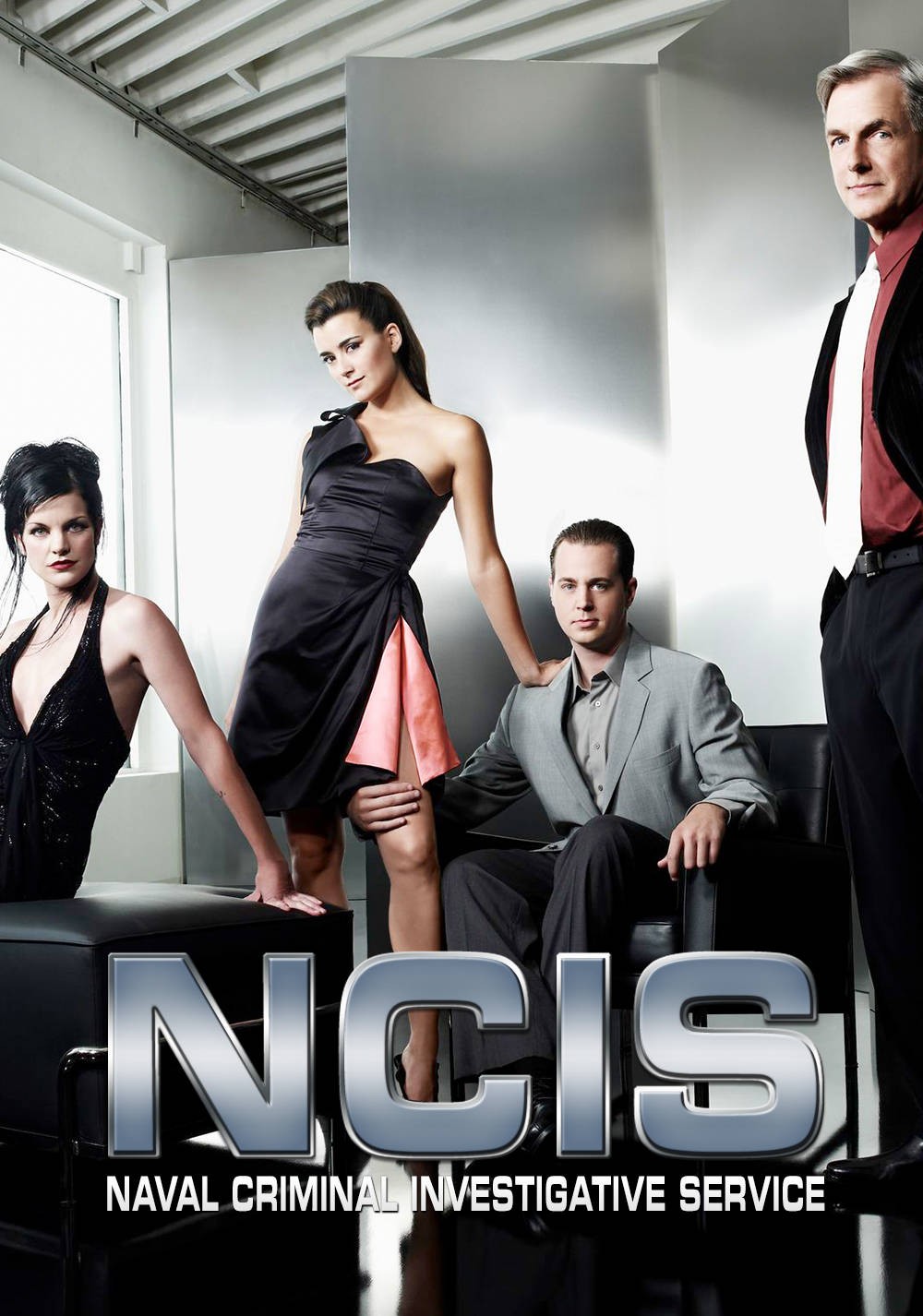 Серіал «NCIS: Полювання на вбивцю / Морська поліція: Спецвідділ 15 сезон» (2017) дивитись онлайн українською